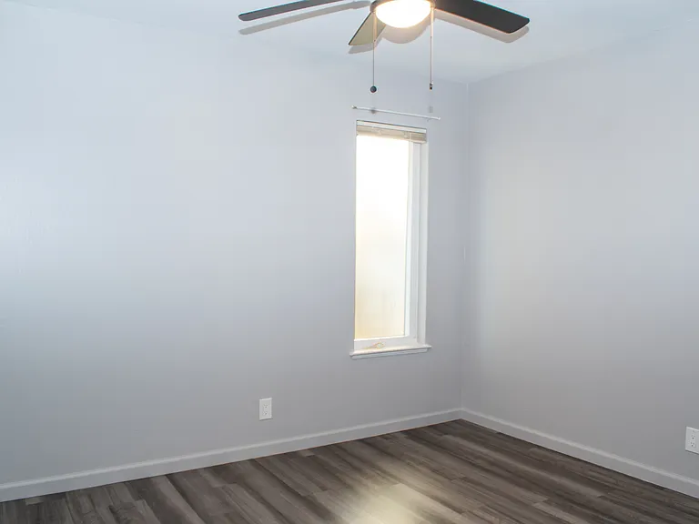 1929 Delaware St #3C — Photo 5