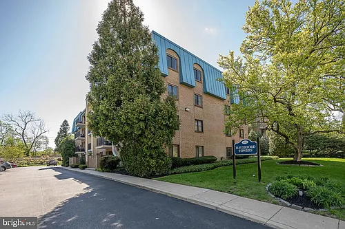 260 W Montgomery Ave #304 Photo 1