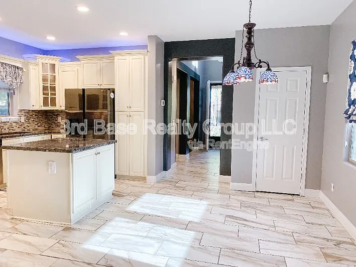 21088 W Maiden Ln — Photo 2