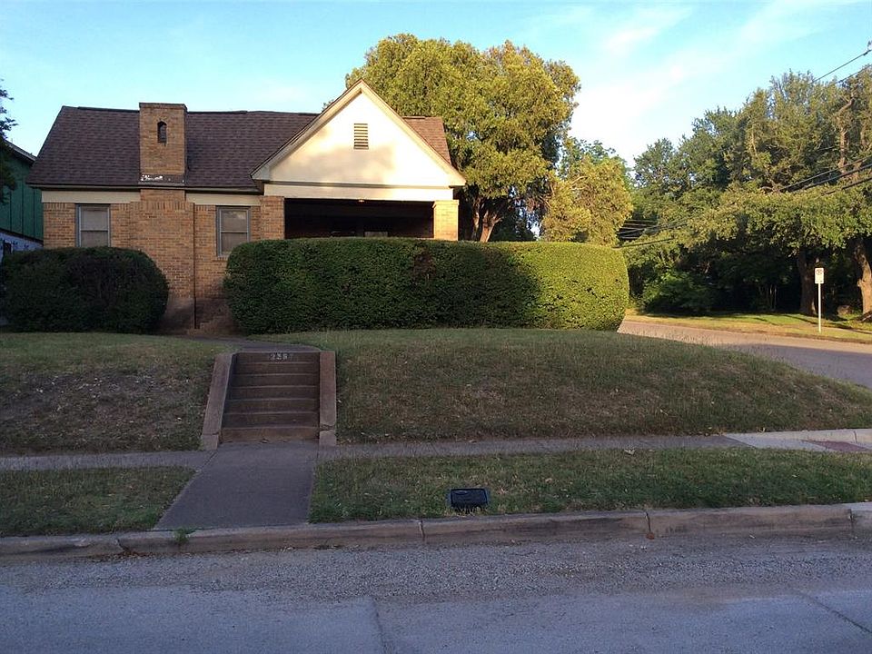 1st image of 2567 Stadium Dr