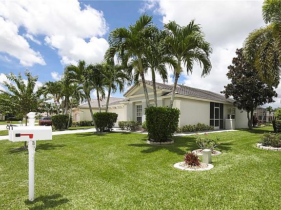 3rd image of 356 SW Lake Forest Way