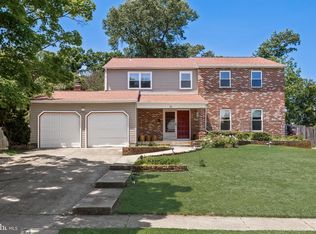25 Woodbury Dr, Cherry Hill, NJ 08003