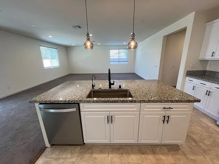 31053 Catania Cir — Photo 12