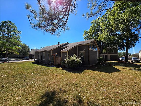3rd image of 1679 E Trinity Blvd
