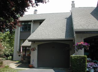 49 Golf Club Dr, Langhorne, PA