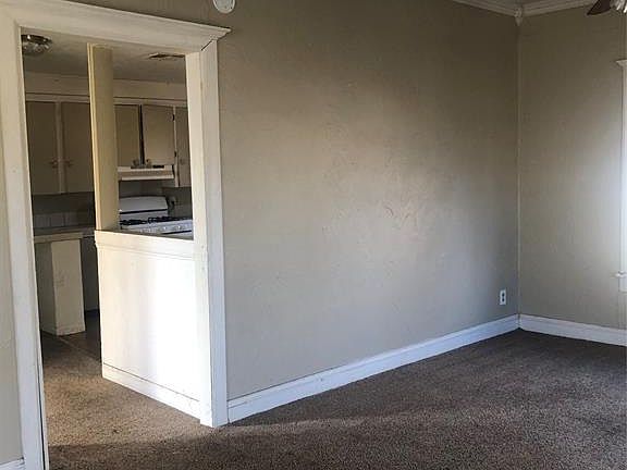 5th image of 1004 N Beard Ave