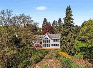 106 Overlook Dr, Charlevoix, MI 49720