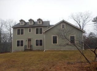 127 Hartman Hill Rd, Milford, PA 18337