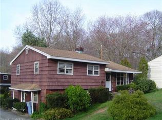 211 Short Beach Rd, New Haven, CT 06512