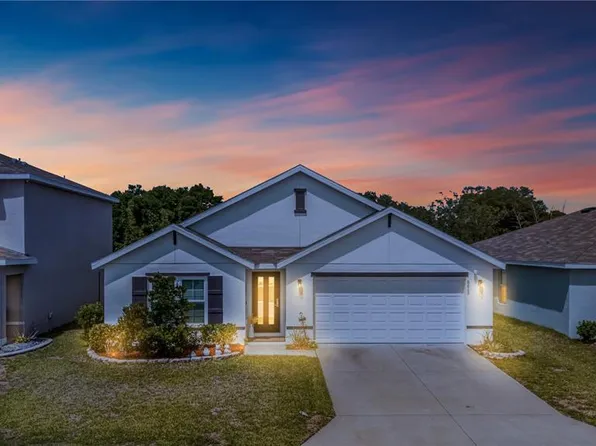 8669 Triumph Cir, Wildwood, FL 34785