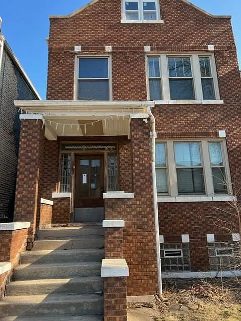 Building Photo - 3933 S Talman Ave #1