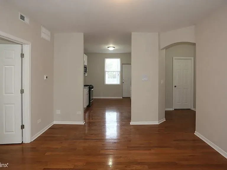3916 W Altgeld St #1 — Photo 9