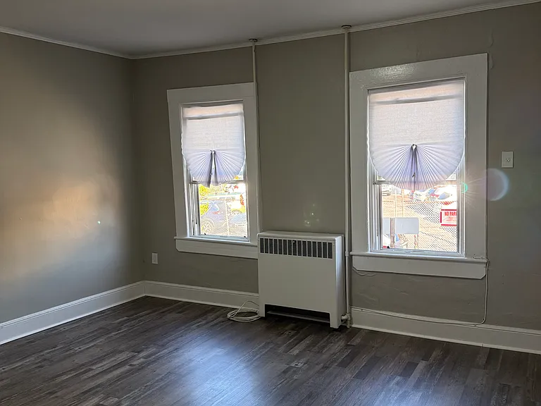 18 Davis St #2 — Photo 9