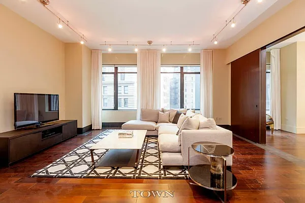 Rented by Town Residential | media 15