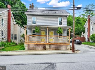137 S Main St, Yoe, PA 17313