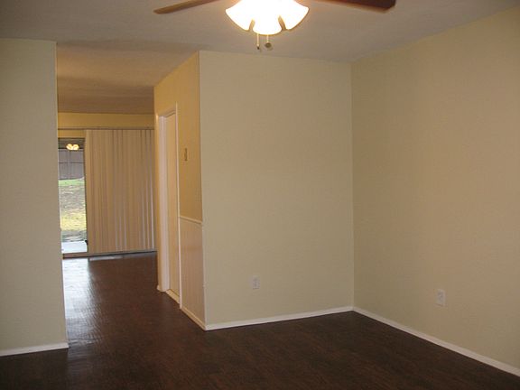 2nd image of 217 Independence Dr