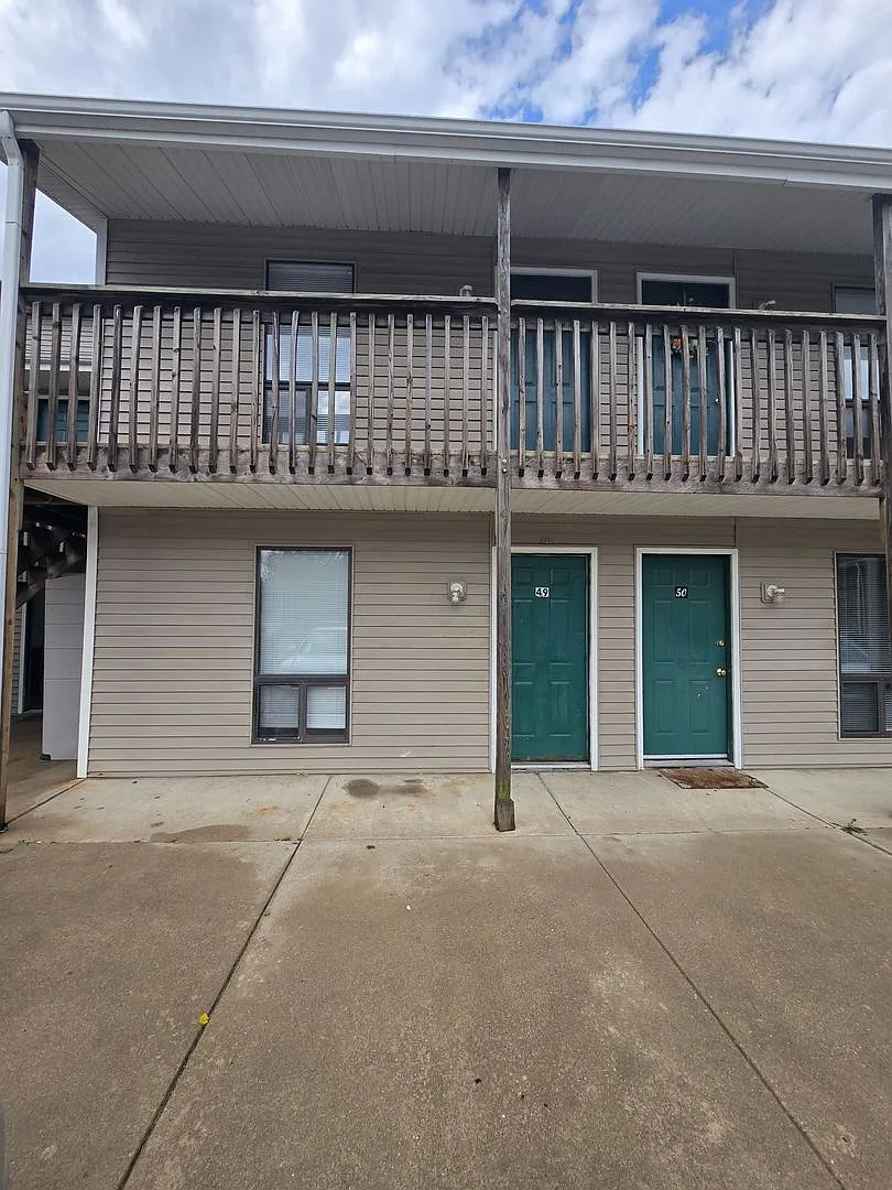 2 Bedroom 1 Bathroom Apartment in heart of Osage Beach! — Photo 1