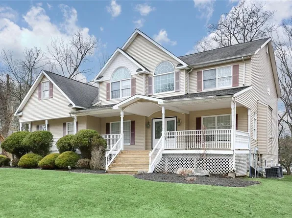 7 Forshay Road, Monsey, NY 10952