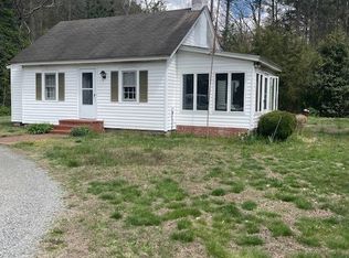 955 New Point Comfort Hwy, Mathews, VA 23109