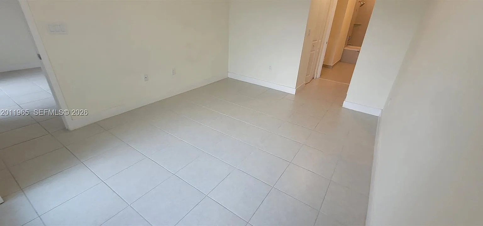 Downtown Doral South Phas — Photo 3