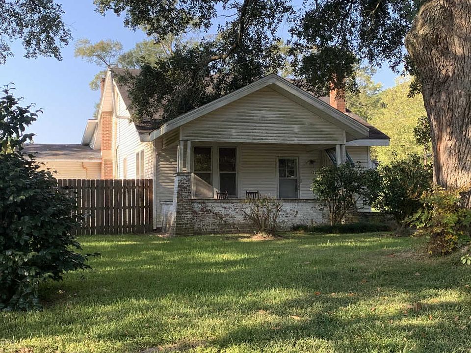 1st image of 124 W Magnolia St