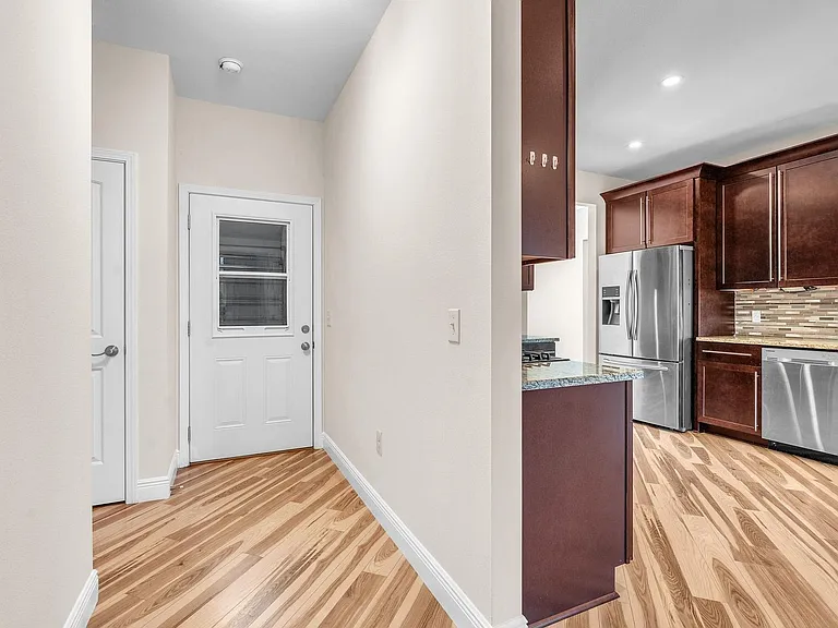 4782 Primrose St — Photo 21