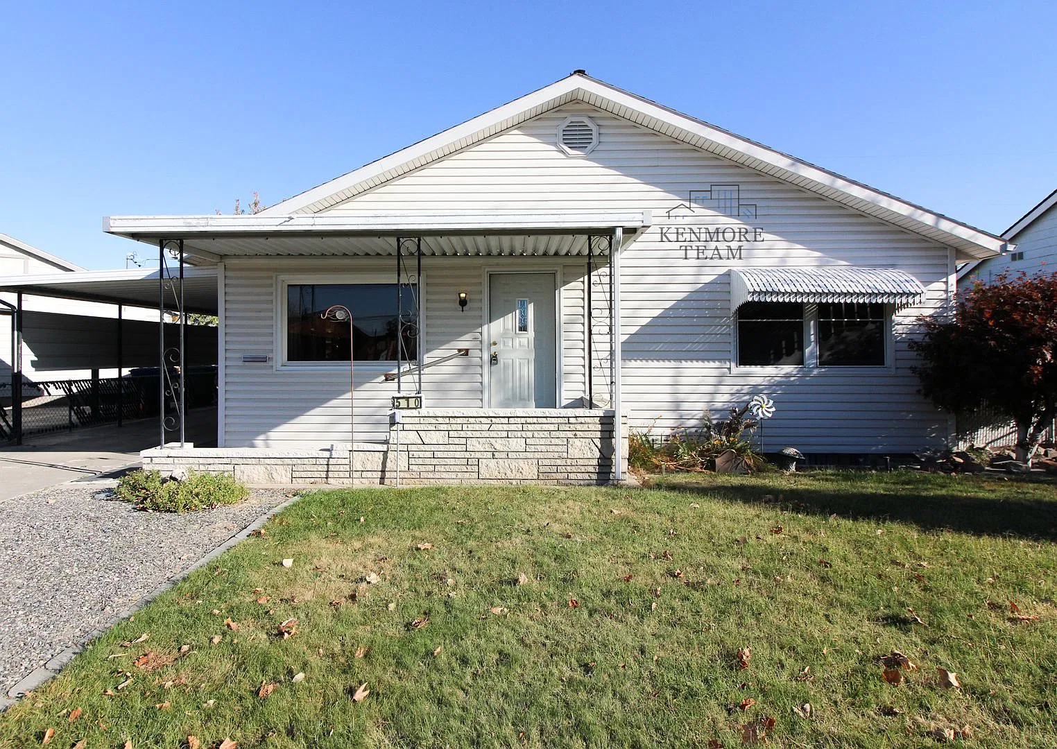 3 Bedroom, 2 Bath Home in Richland — Photo 1
