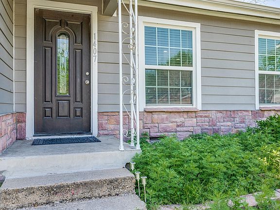 2nd image of 1407 Denton Dr