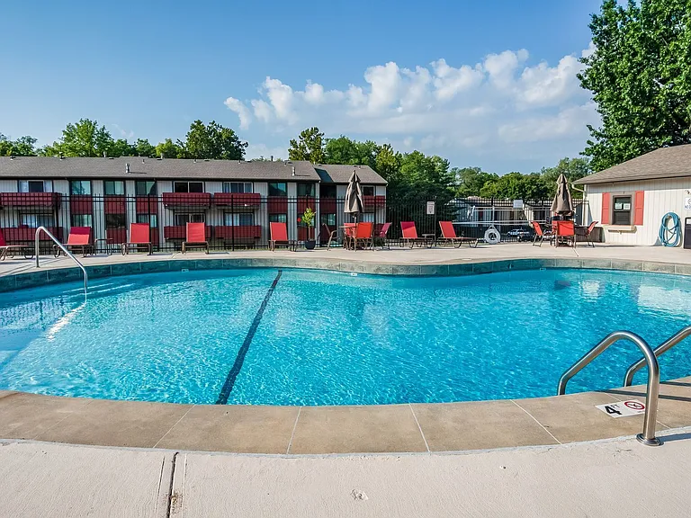Applewood At The Cove Apartments — Photo 34