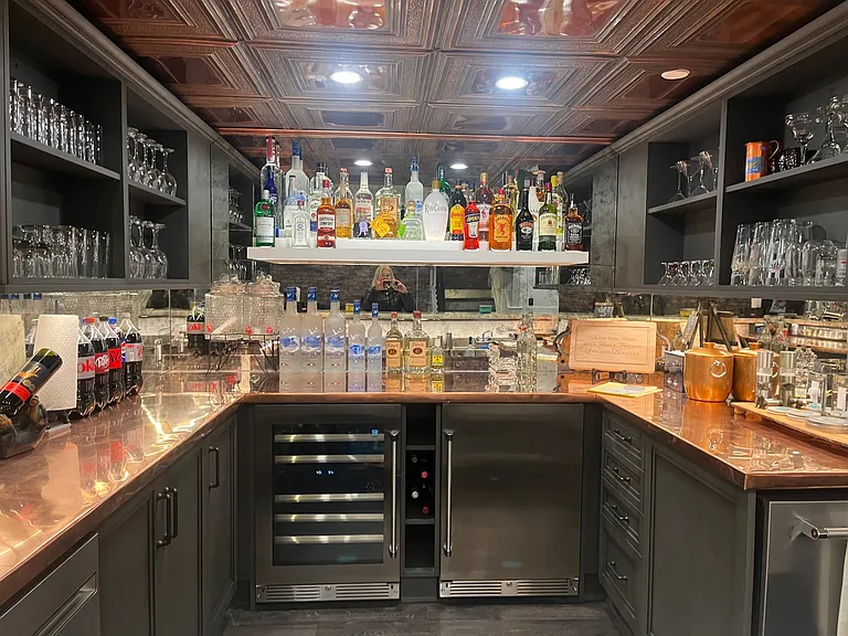 44 Andrew Ct — Photo 19