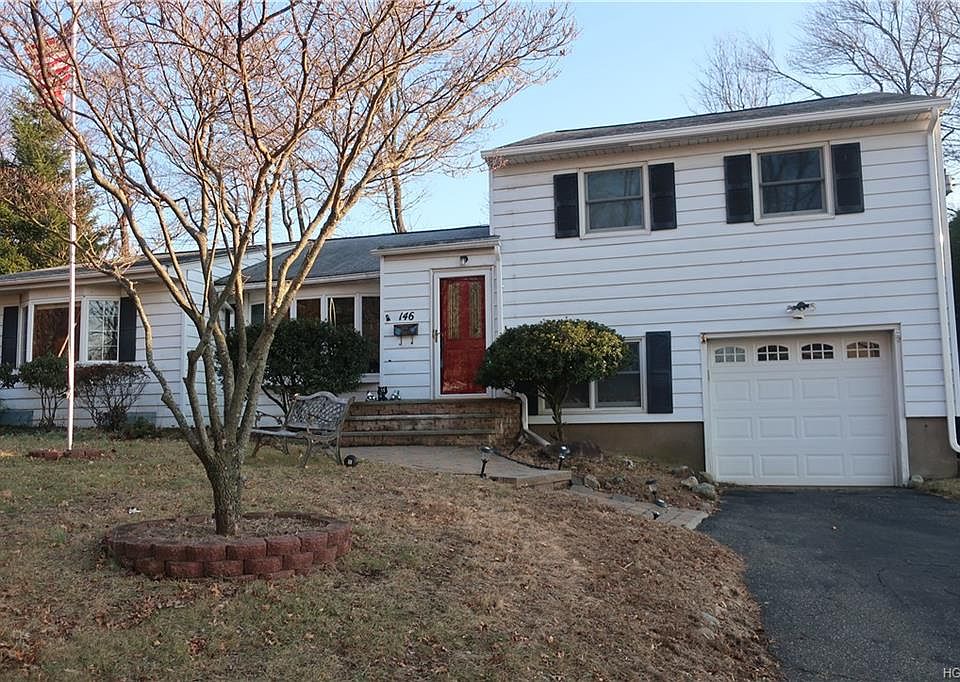 1st image of 146 E Lewis Ave