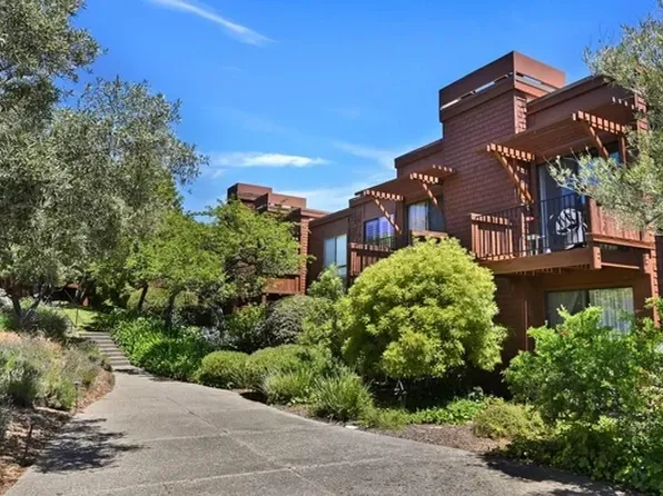 550 Seaver Dr #550, Mill Valley, CA 94941
