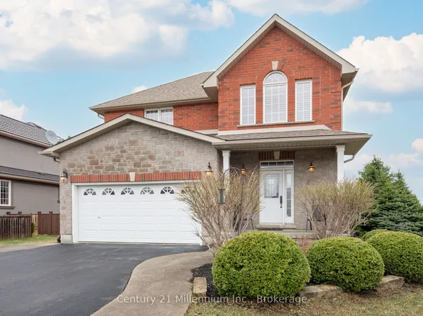 9 Hill St, Collingwood, ON L9Y 0A7