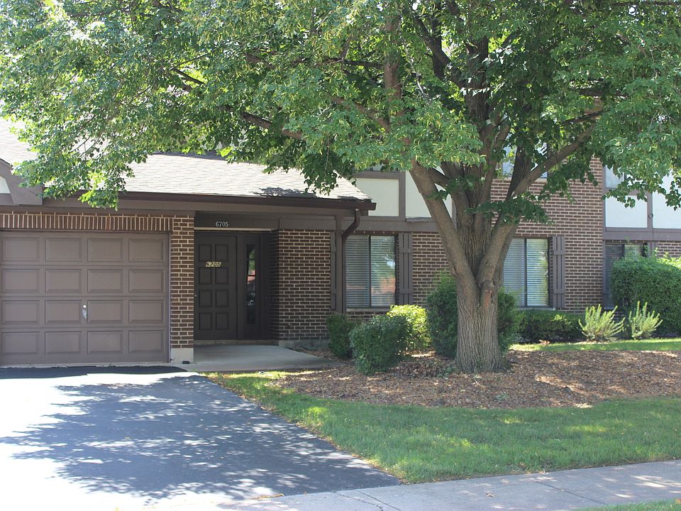 1st image of 6705 W 180th St #3