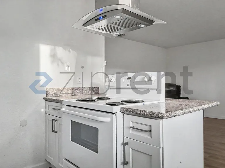 203 Lualan Ln #L-D — Photo 11