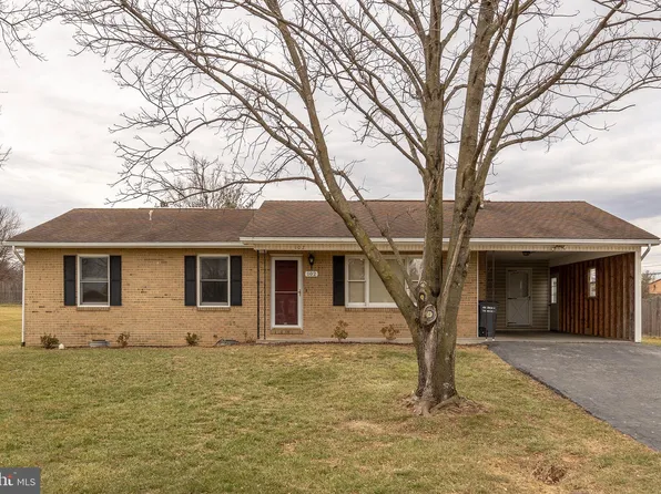 102 Westmoreland Dr, Stephens City, VA 22655