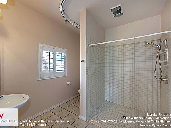 5th image of 713 Glen Abbey Cir