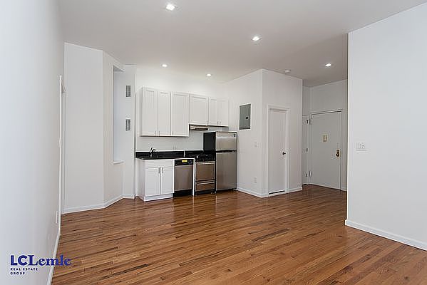 1st image of 1361 Lexington Ave #3W