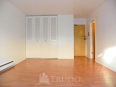 1st image of 6029 N Winthrop Ave APT 409