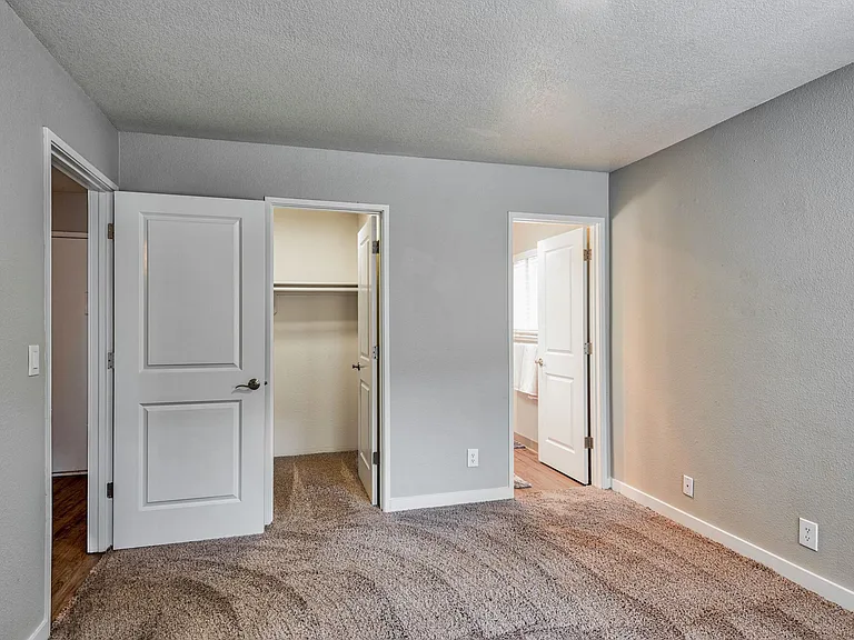 Sterling Pointe — Photo 47