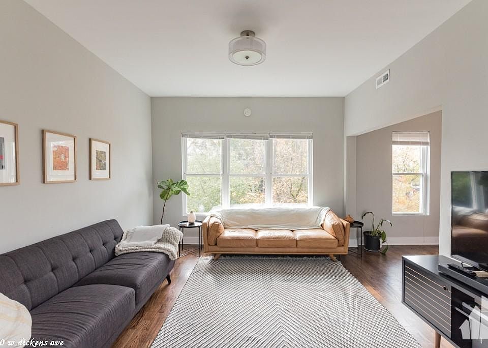 1st image of 3570 W Dickens Ave #1127