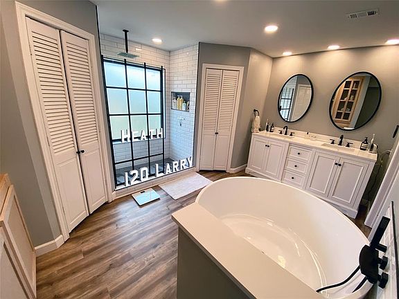 3rd image of 120 Larry Dr