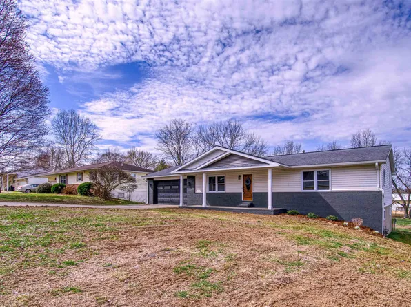 19 Cindy Kay Dr, Washington, IN 47501