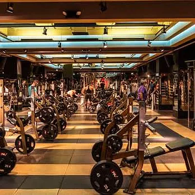 Rented by SERHANT. | media 17