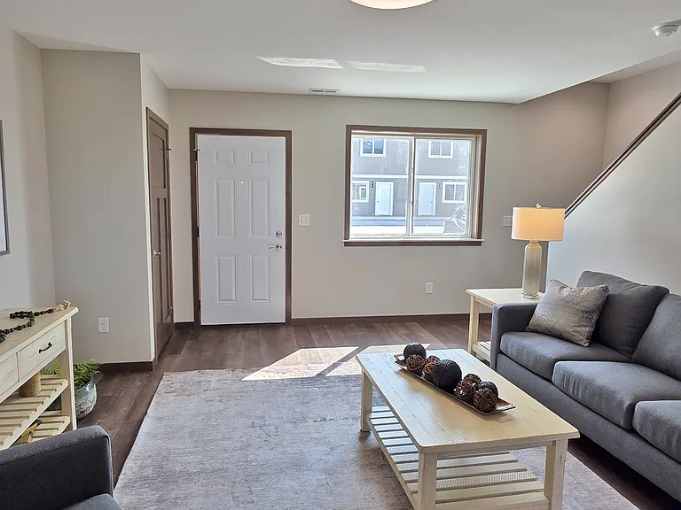 Medary Creek Townhomes — Photo 5