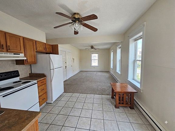 3rd image of 281 E Main St APT 5