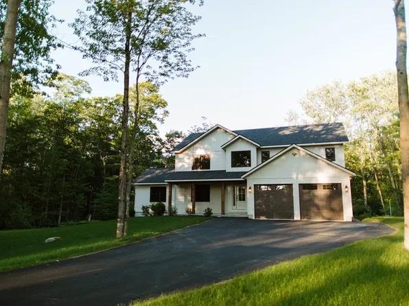 160 Willard Rd, Ashburnham, MA 01430