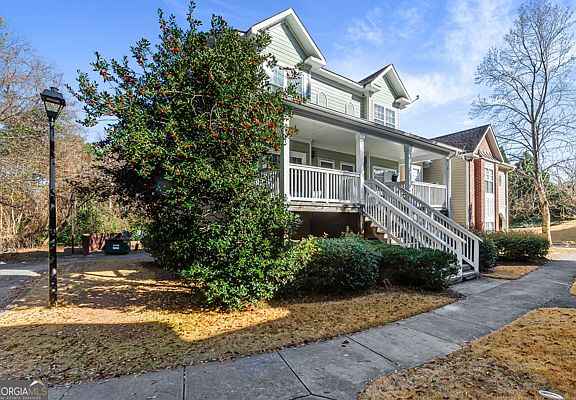 2nd image of 1731 Pryor Rd SW Unit 301