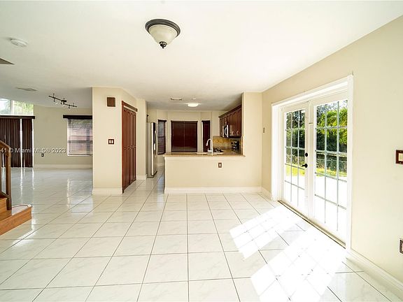 5th image of 16480 NW 1st St