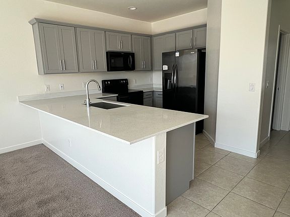 2nd image of 4065 E Erie St Unit 105